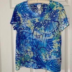 Weekends by Chico’s Blue Butterfly Design Top Size 1